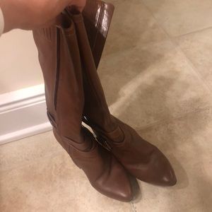 Lauren Ralph Lauren Shoes - Cute boots in awesome condition! Lauren Ralph Lauren Shoes - Cute boots in awesome condition!